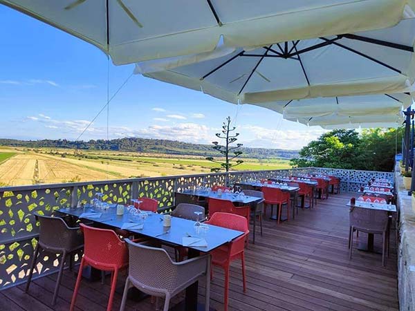 terrasse-restaurant-panoramique-la-tour-montady